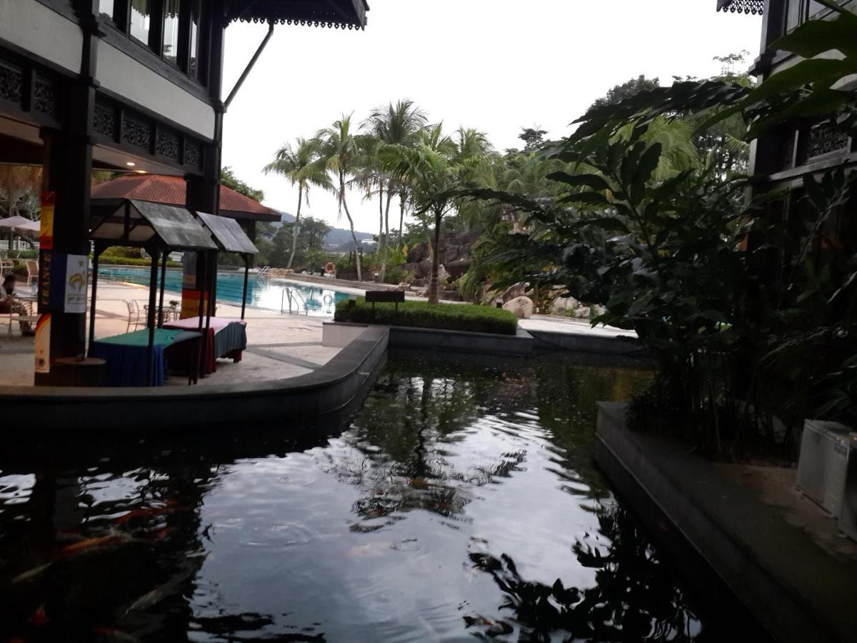 Pulai Spring Resort Kampung Kangkar Pulai Exterior photo