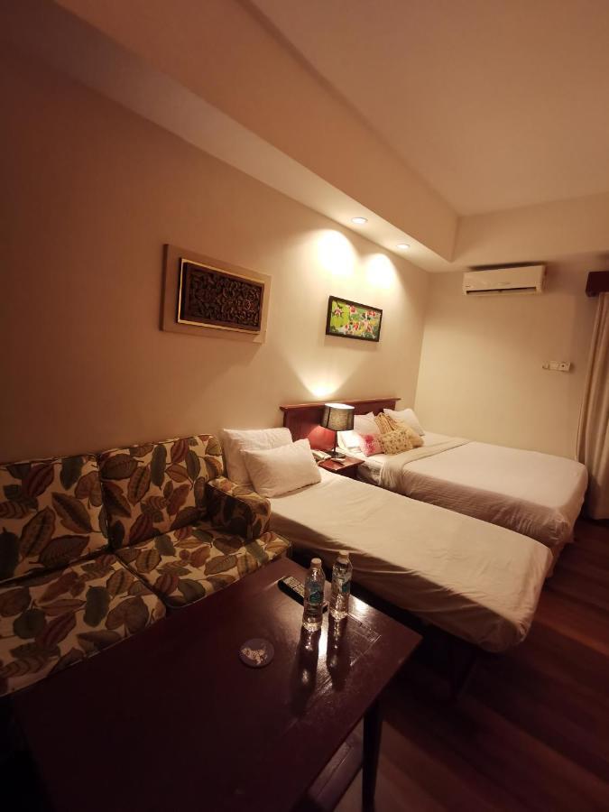 Pulai Spring Resort Kampung Kangkar Pulai Exterior photo