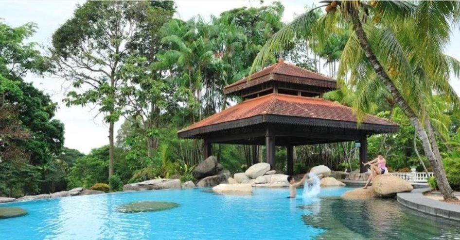 Pulai Spring Resort Kampung Kangkar Pulai Exterior photo